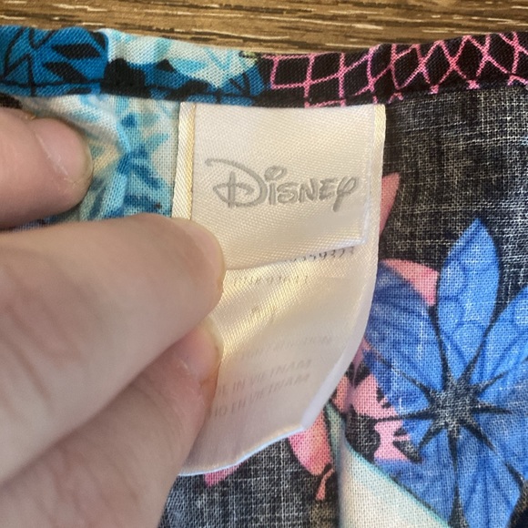 Disney tinkerbell‎ scrub top medium - Picture 3 of 4